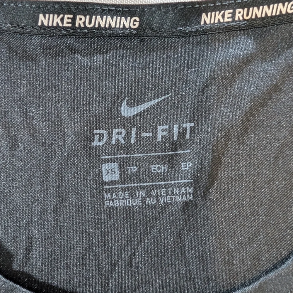 Nike Running Dri-Frit Women's Shirt Size XS